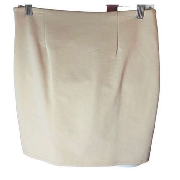 Tobi women’s nude khaki, Mehlrose lace up mini skirt, size large ￼￼ - Picture 5 of 6